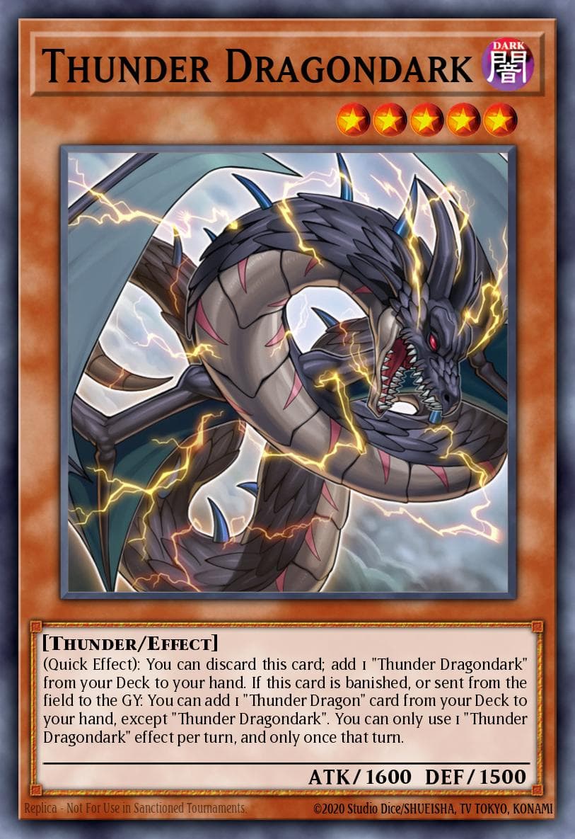 Thunder Dragondark 2019 Gold Sarcophagus Tin Mega Pack card