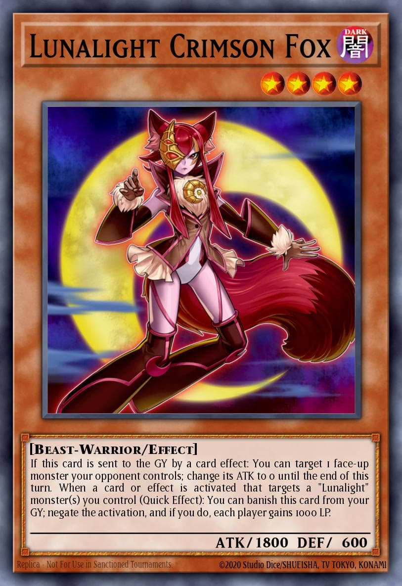 Lunalight Crimson Fox 2018 Mega-Tin Mega Pack card